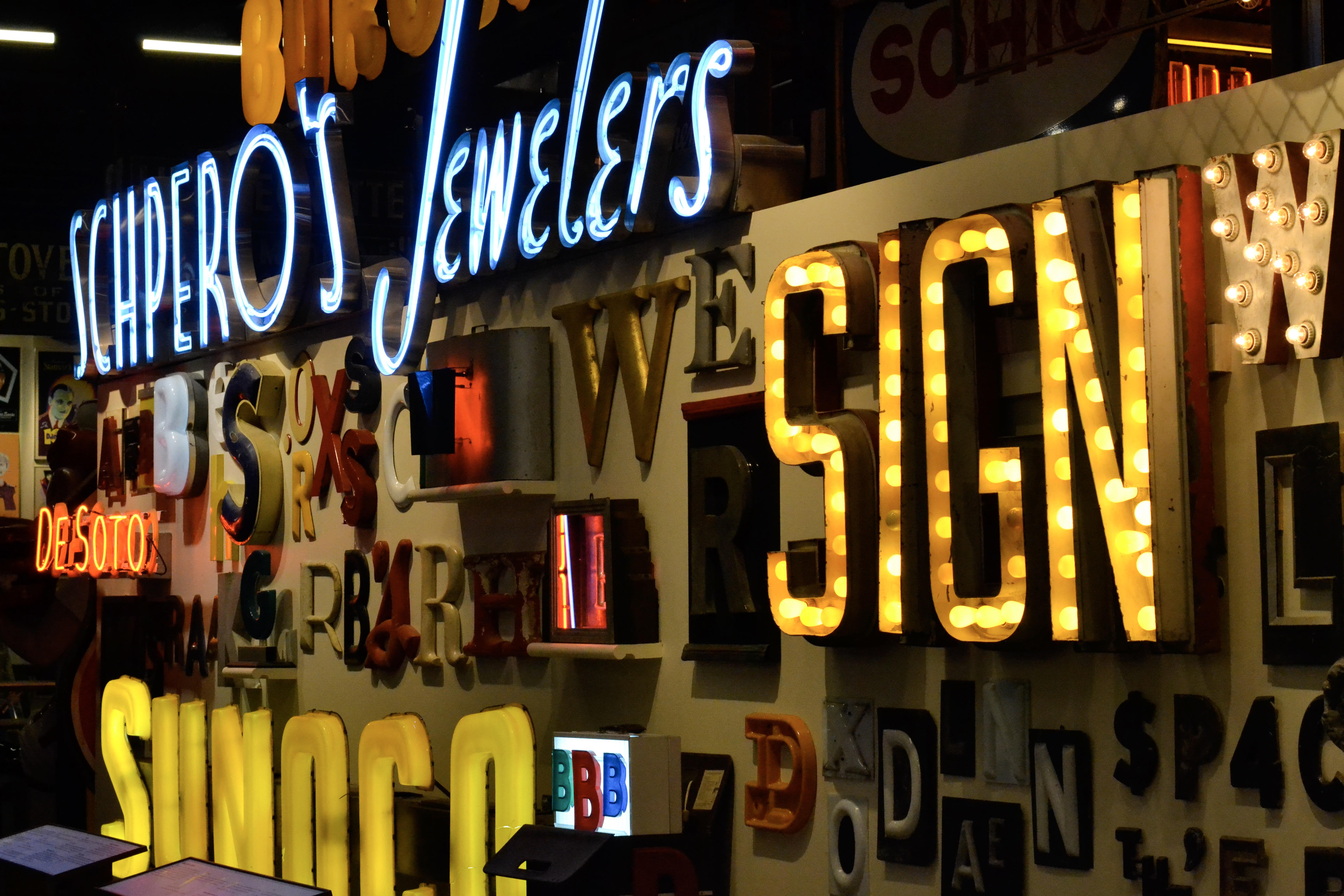 American Sign Museum – Tour de Cincinnati